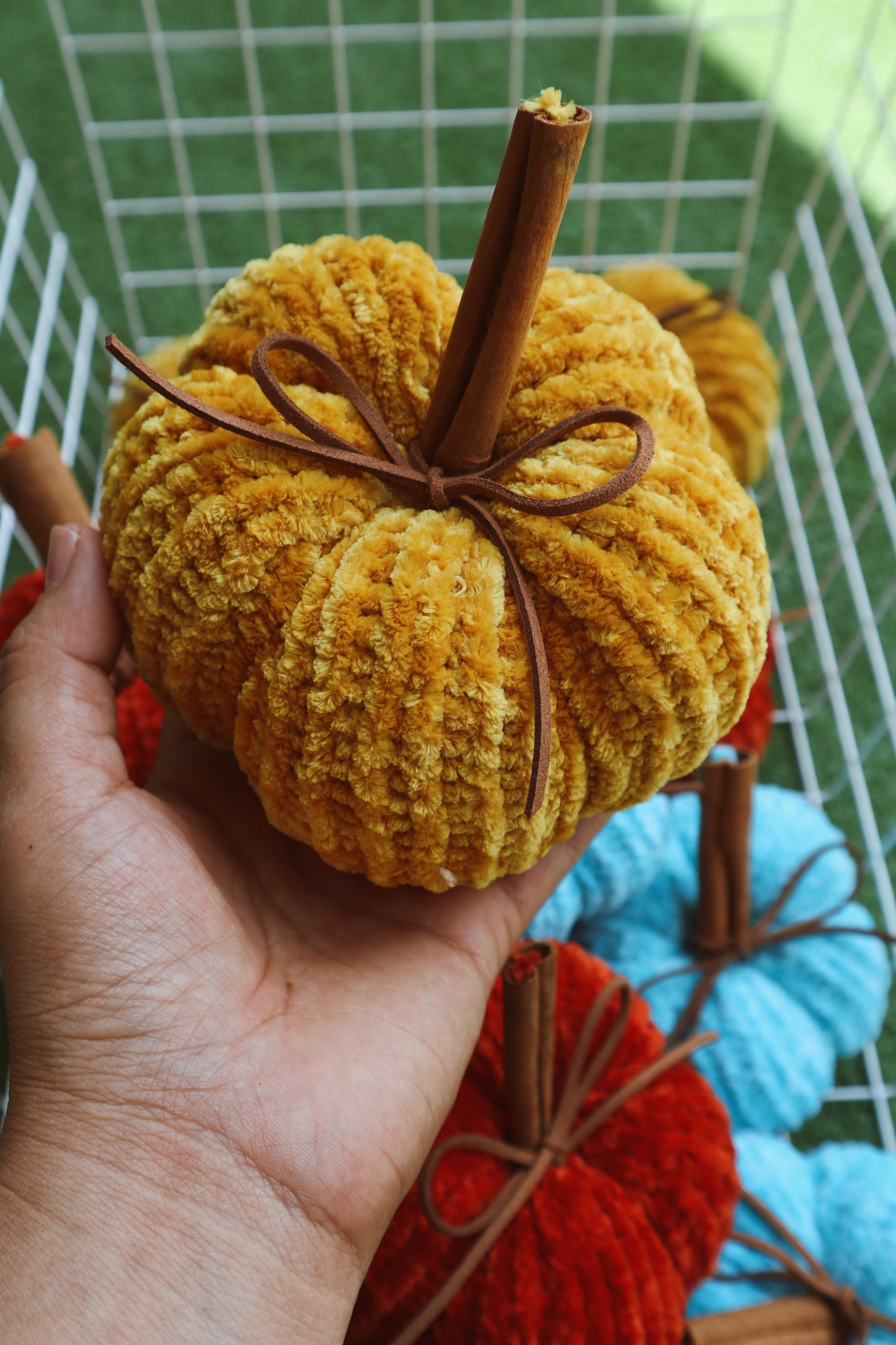 Knit pumpkins